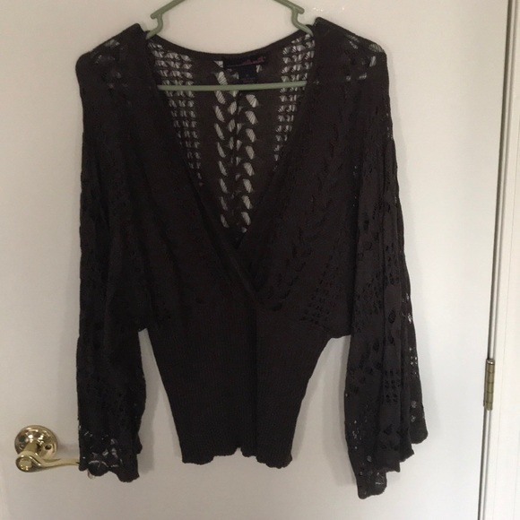 Top - Picture 2 of 4